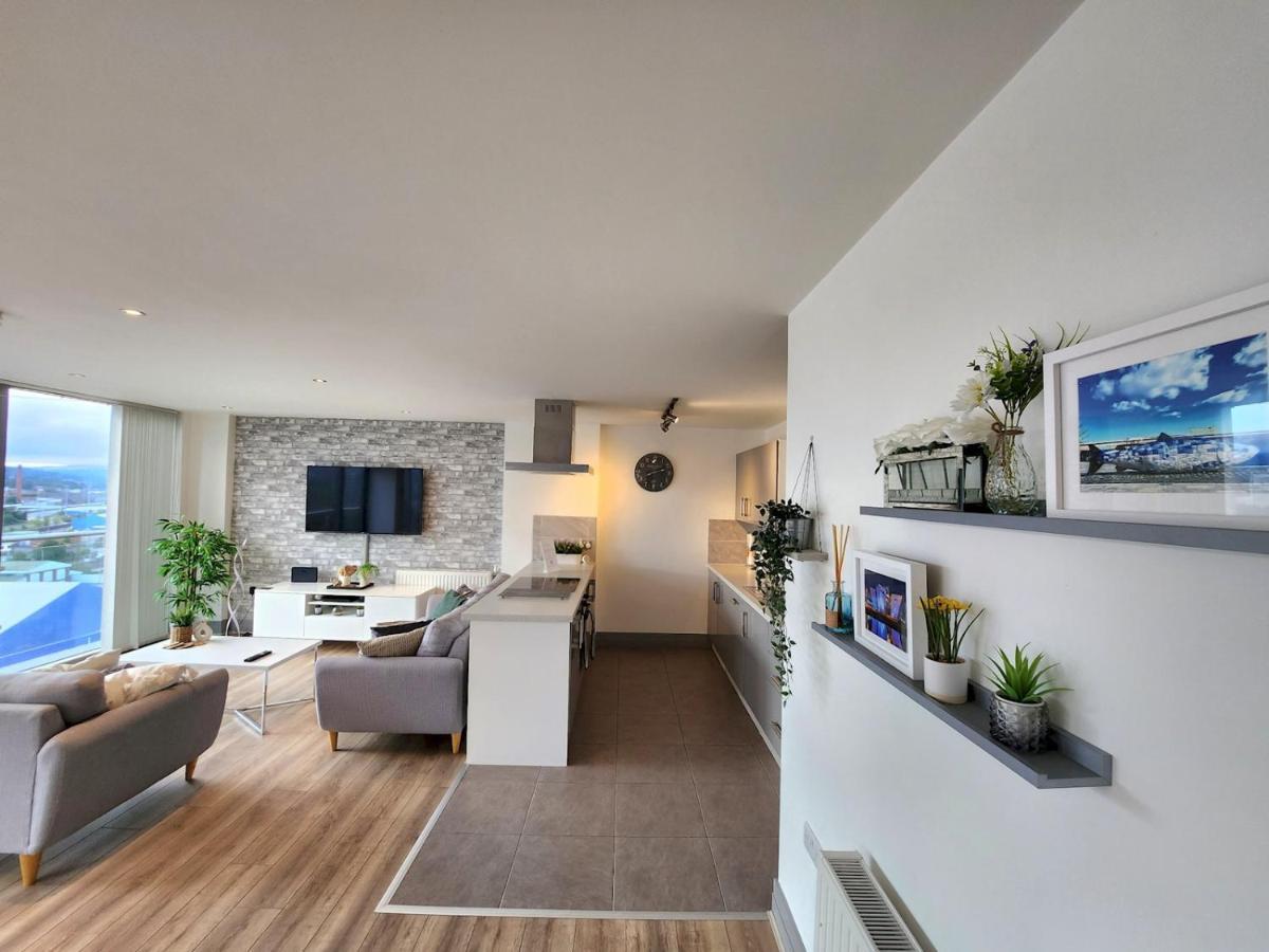 Pass The Keys Stunning Penthouse With Balcony Sunset Views Belfast Exterior foto